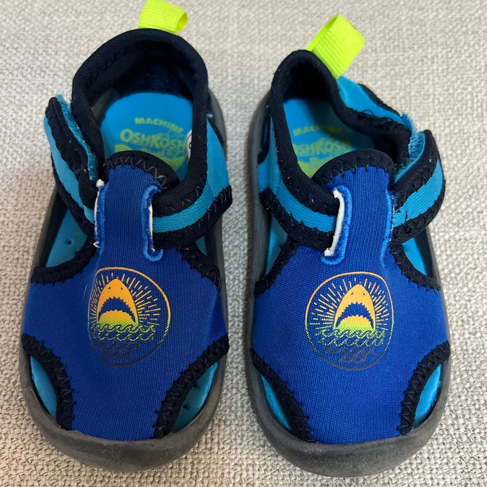 OshKosh Baby Water Shoes